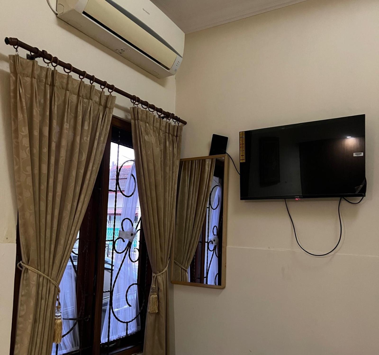 Homestay Homestay Pondok Utun 1 Rumah 4 Kamar *